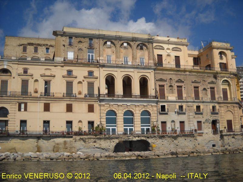 42 - Palazzo Donn'Anna.jpg